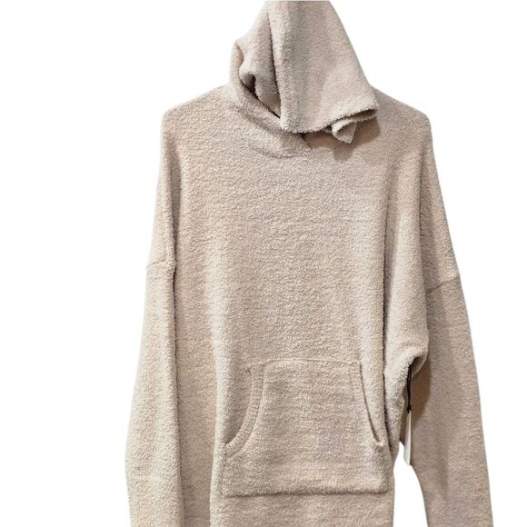 Cupcakes & Cashmere Kangaroo Pocket Pullover Hoodie - Picture 3 of 7